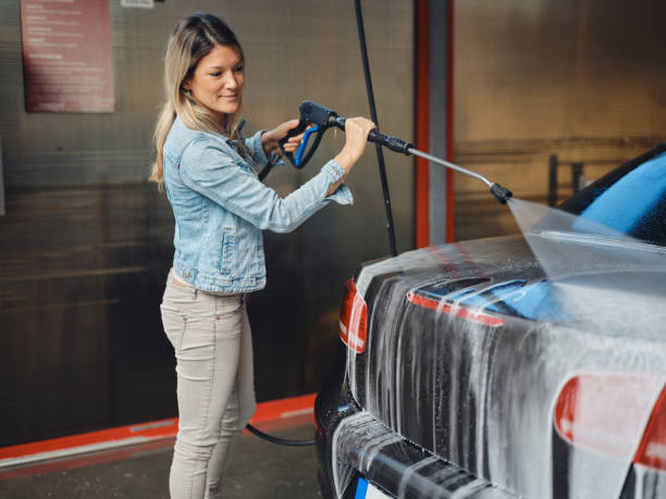 Best Concrete Pressure Washing  in Mirrormont, WA